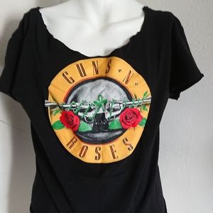 Guns n roses t shirt women's L chest 44"